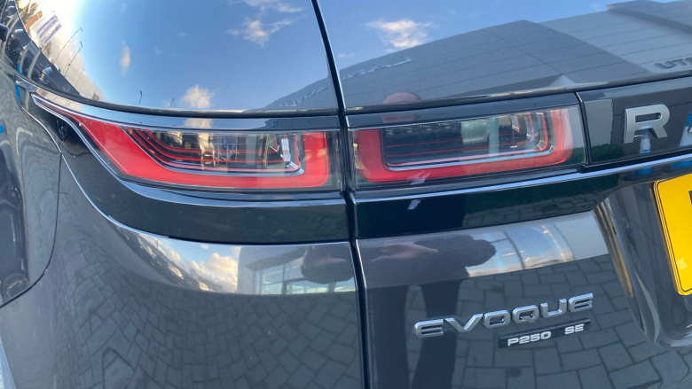 Land Rover Range Rover Evoque 2.0 P250 R-Dynamic SE 5dr Auto Petrol Hatchback